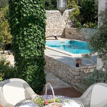 Holiday home Lorena - Charme Homes Sutivan