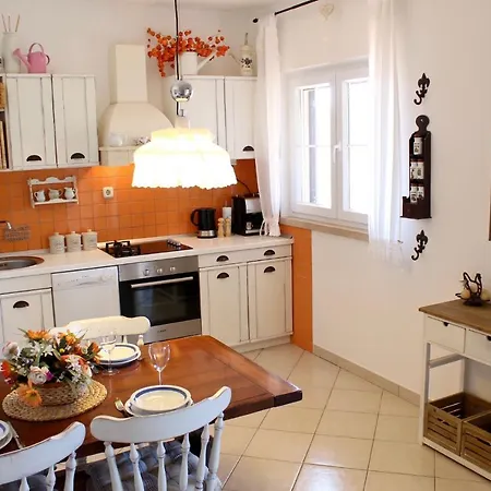 Lorena - Charme Homes